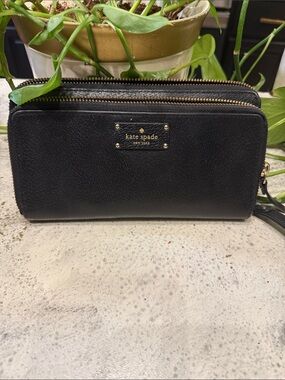 Kate Spade New York Black Leather Double Zip Continental Wallet Wristlet